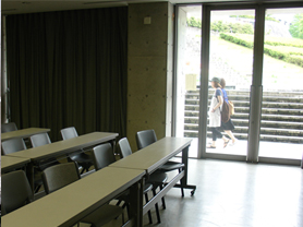講義室A（L001）